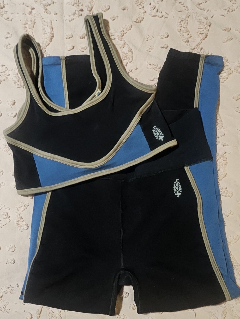 Free People Matching Set Black & Blue Athletic Crop Top and Leggings